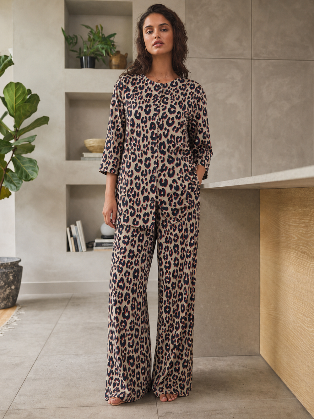 Women's Sleepwear Suit - Tiger Paw